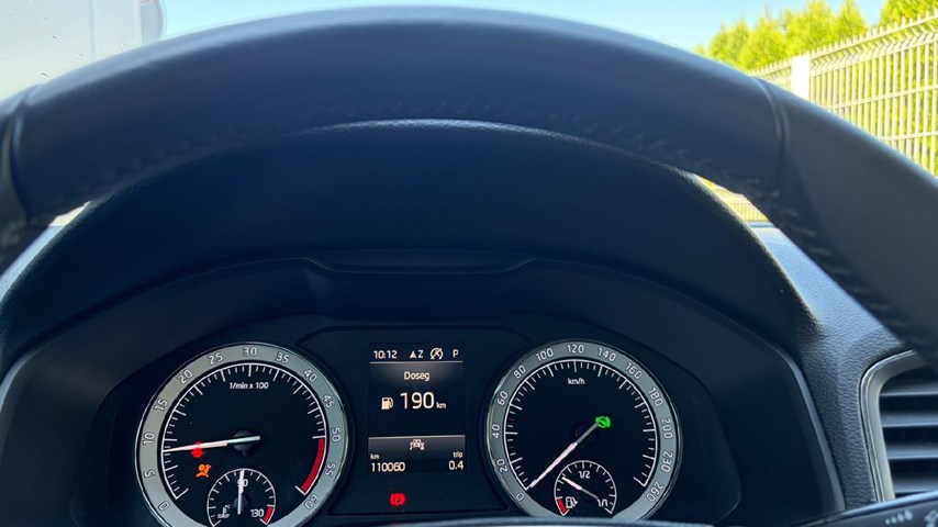 RABLJENO VOZILO ŠKODA KAROQ 2,0 TDI AT Automatski mjenjač DIESEL 100238