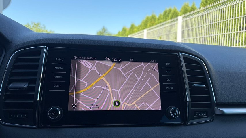 RABLJENO VOZILO ŠKODA KAROQ 2,0 TDI AT Automatski mjenjač DIESEL 100238
