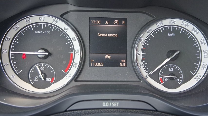 RABLJENO VOZILO ŠKODA KAROQ 2,0 TDI AT Automatski mjenjač DIESEL 100238