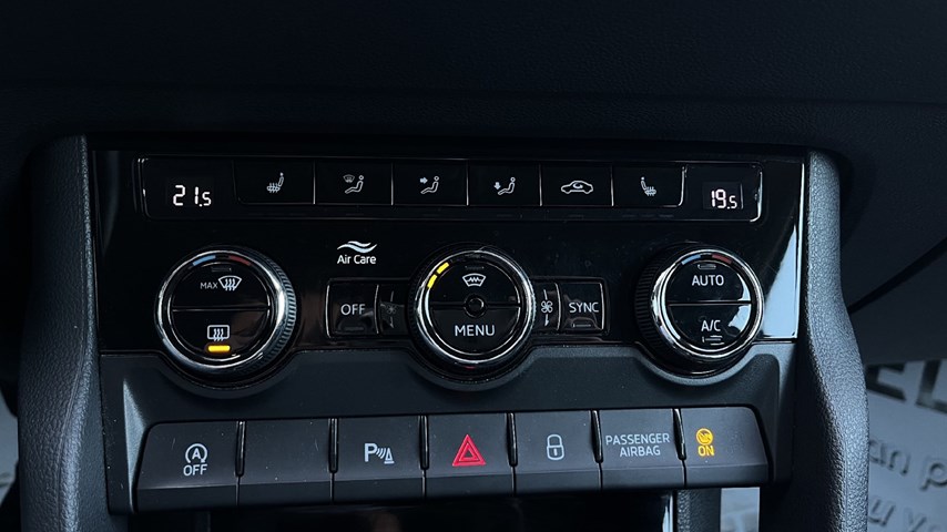 RABLJENO VOZILO ŠKODA KAROQ CLEVER 2,0 TDI AT Automatski mjenjač DIESEL 100244