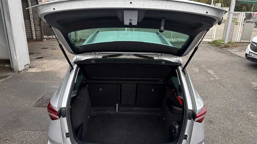 RABLJENO VOZILO ŠKODA KAROQ TOUR 2,0 TDI Mehanički mjenjač DIESEL 100249