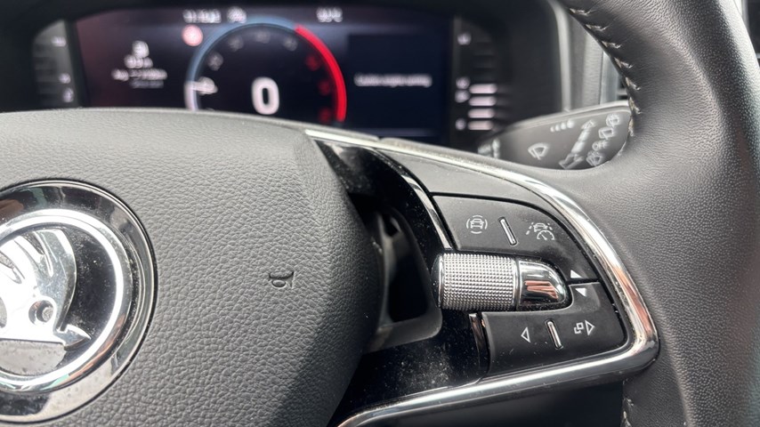 RABLJENO VOZILO ŠKODA KAROQ TOUR 2,0 TDI Mehanički mjenjač DIESEL 100249