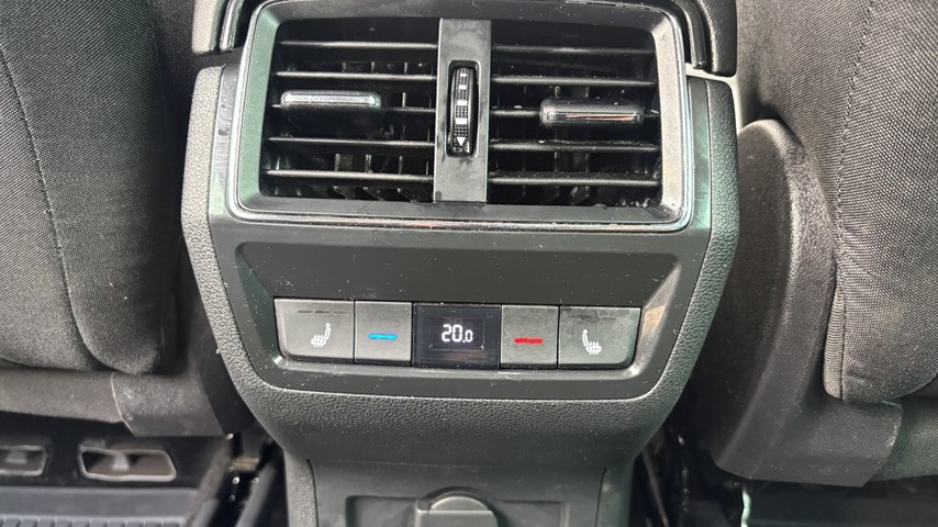 RABLJENO VOZILO ŠKODA KAROQ TOUR 2,0 TDI Mehanički mjenjač DIESEL 100249