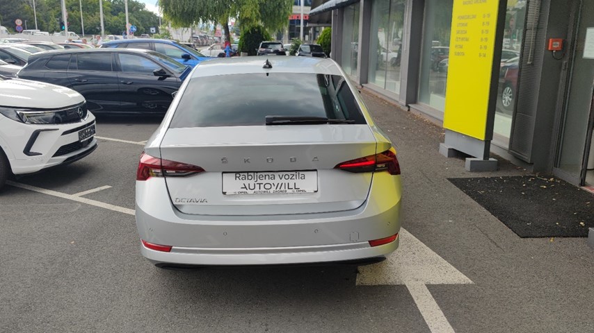 RABLJENO VOZILO ŠKODA OCTAVIA 2.0 Mehanički mjenjač DIESEL 224227