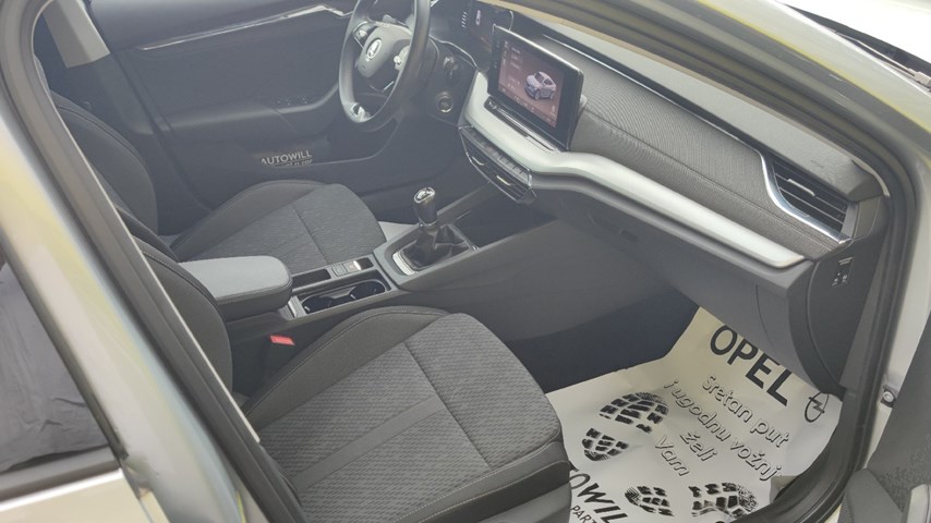 RABLJENO VOZILO ŠKODA OCTAVIA 2.0 Mehanički mjenjač DIESEL 224227