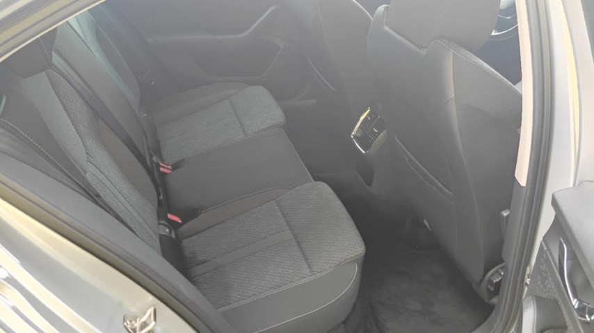 RABLJENO VOZILO ŠKODA OCTAVIA 2.0 Mehanički mjenjač DIESEL 224227