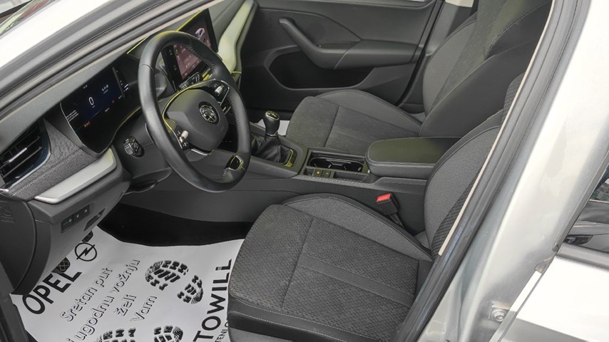 RABLJENO VOZILO ŠKODA OCTAVIA 2.0 Mehanički mjenjač DIESEL 224227
