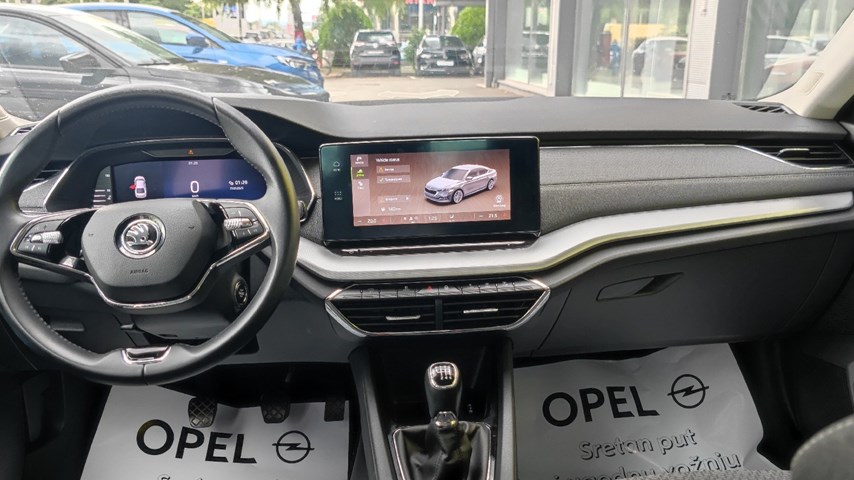 RABLJENO VOZILO ŠKODA OCTAVIA 2.0 Mehanički mjenjač DIESEL 224227