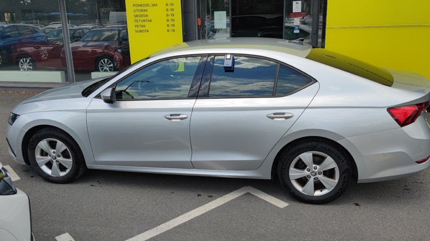 RABLJENO VOZILO ŠKODA OCTAVIA 2,0 TDI Mehanički mjenjač DIESEL 224406