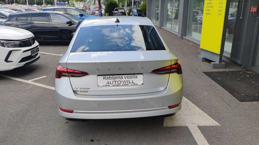 RABLJENO VOZILO ŠKODA OCTAVIA 2,0 TDI Mehanički mjenjač DIESEL 224406