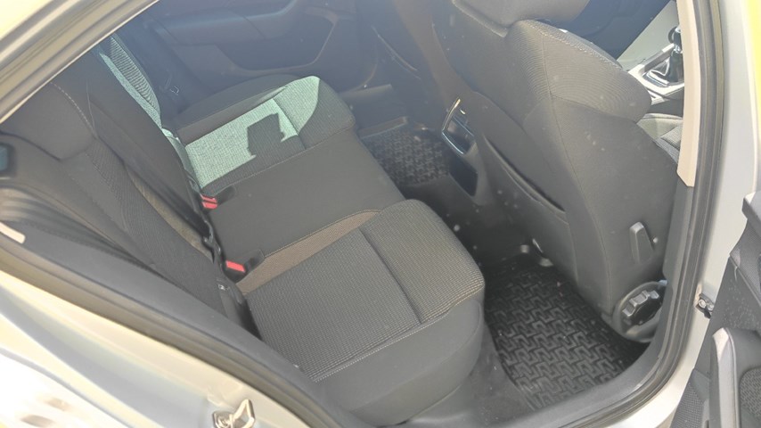 RABLJENO VOZILO ŠKODA OCTAVIA 2,0 TDI Mehanički mjenjač DIESEL 224406