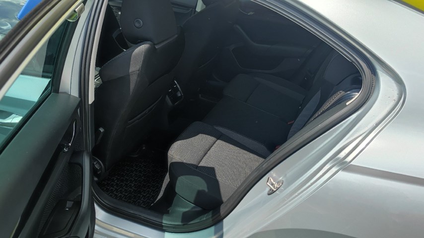 RABLJENO VOZILO ŠKODA OCTAVIA 2,0 TDI Mehanički mjenjač DIESEL 224406