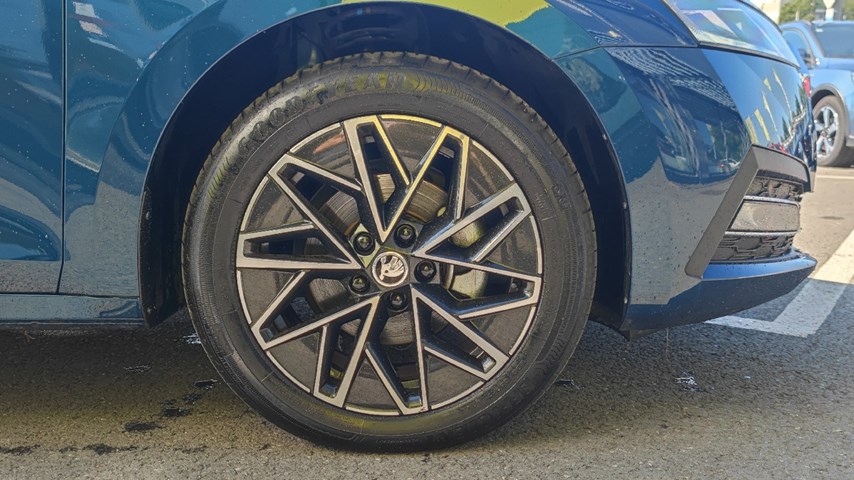 RABLJENO VOZILO ŠKODA OCTAVIA 2.0 TDI Mehanički mjenjač DIESEL 224229
