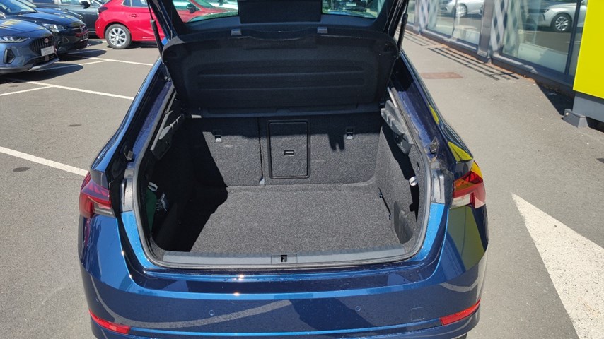 RABLJENO VOZILO ŠKODA OCTAVIA 2.0 TDI Mehanički mjenjač DIESEL 224229