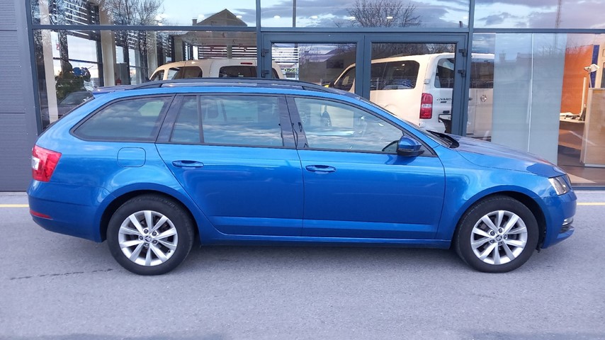 RABLJENO VOZILO ŠKODA OCTAVIA COMBI 1.6 TDI AMBITION DSG Automatski mjenjač DIESEL 81105
