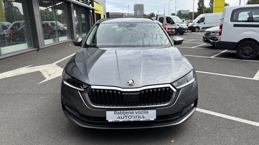 RABLJENO VOZILO ŠKODA OCTAVIA COMBI 2,0 TDI AT Automatski mjenjač DIESEL 100245