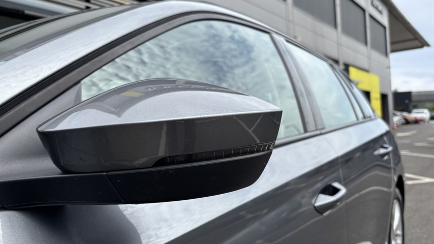 RABLJENO VOZILO ŠKODA OCTAVIA COMBI 2,0 TDI AT Automatski mjenjač DIESEL 100245