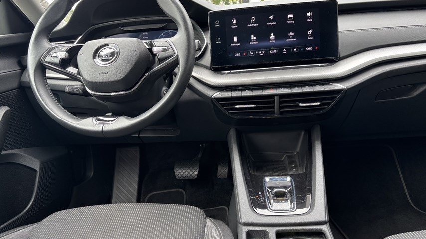 RABLJENO VOZILO ŠKODA OCTAVIA COMBI 2,0 TDI AT Automatski mjenjač DIESEL 100245