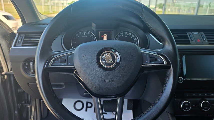 RABLJENO VOZILO ŠKODA OCTAVIA COMBI 2,0 TDI Automatski mjenjač DIESEL 224410