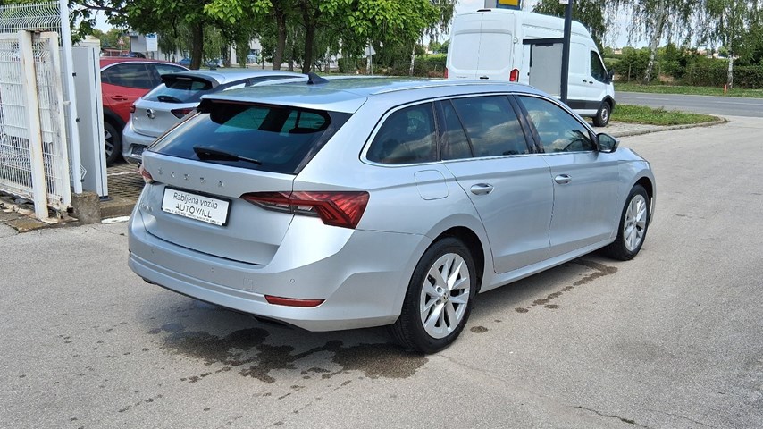 RABLJENO VOZILO ŠKODA OCTAVIA COMBI CLEVER 2,0 TDI AT Automatski mjenjač DIESEL 100230