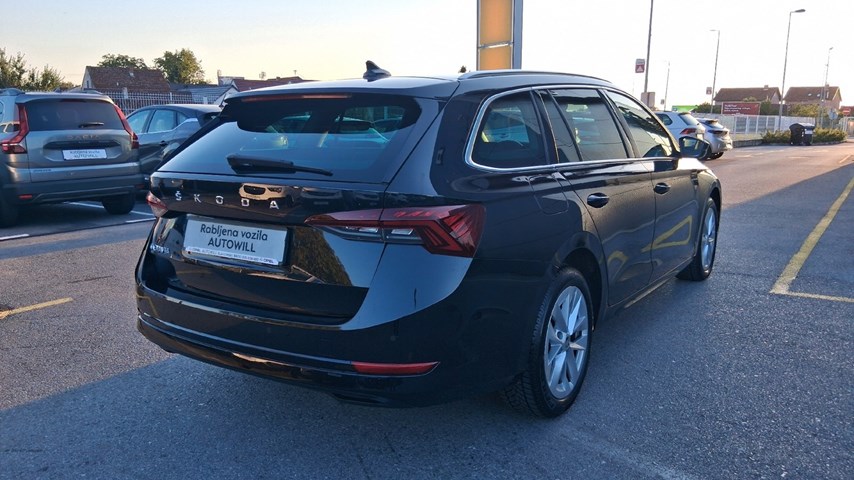 RABLJENO VOZILO ŠKODA OCTAVIA COMBI CLEVER 2,0 TDI Mehanički mjenjač DIESEL 100242