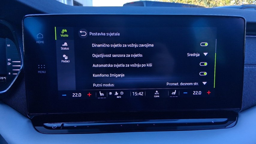 RABLJENO VOZILO ŠKODA OCTAVIA COMBI CLEVER 2,0 TDI Mehanički mjenjač DIESEL 100242