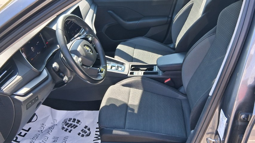 RABLJENO VOZILO ŠKODA OCTAVIA COMBI EXECUTIVE 2,0 TDI AT Automatski mjenjač DIESEL 100224