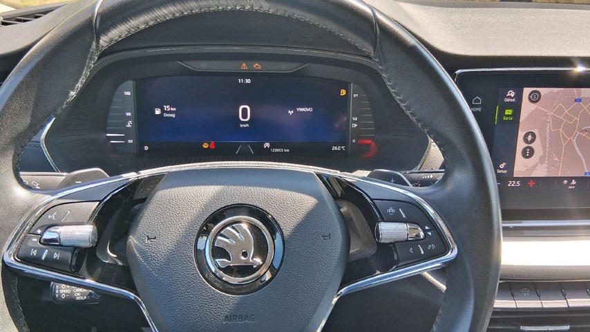 RABLJENO VOZILO ŠKODA OCTAVIA COMBI EXECUTIVE 2,0 TDI AT Automatski mjenjač DIESEL 100224