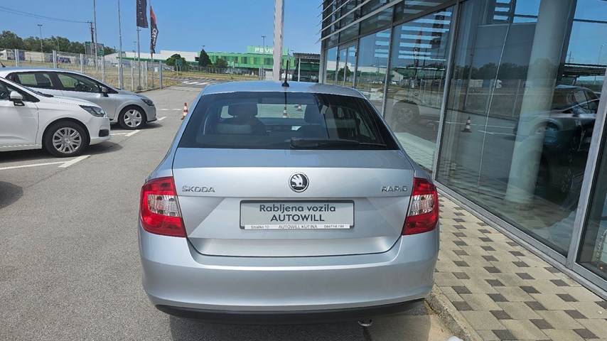 RABLJENO VOZILO ŠKODA RAPID AMBITION 1,4 TDI Mehanički mjenjač DIESEL 224409