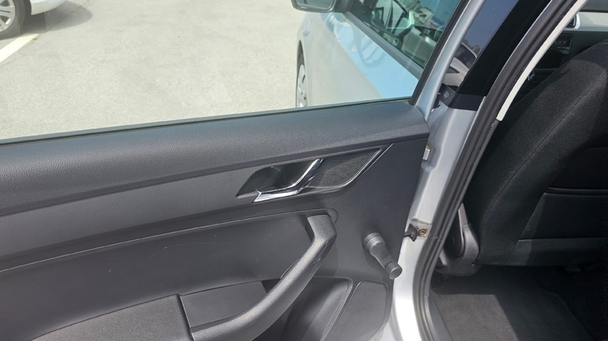 RABLJENO VOZILO ŠKODA RAPID AMBITION 1,4 TDI Mehanički mjenjač DIESEL 224409