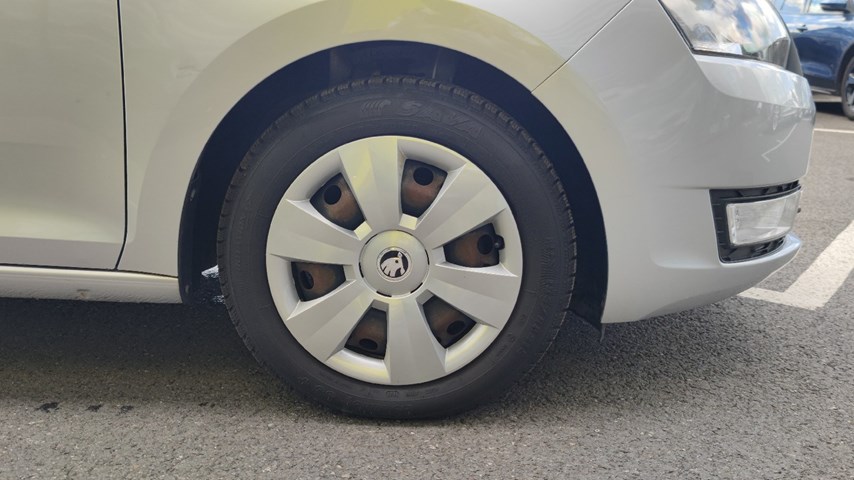 RABLJENO VOZILO ŠKODA RAPID AMBITION 1,4 TDI Mehanički mjenjač DIESEL 224409