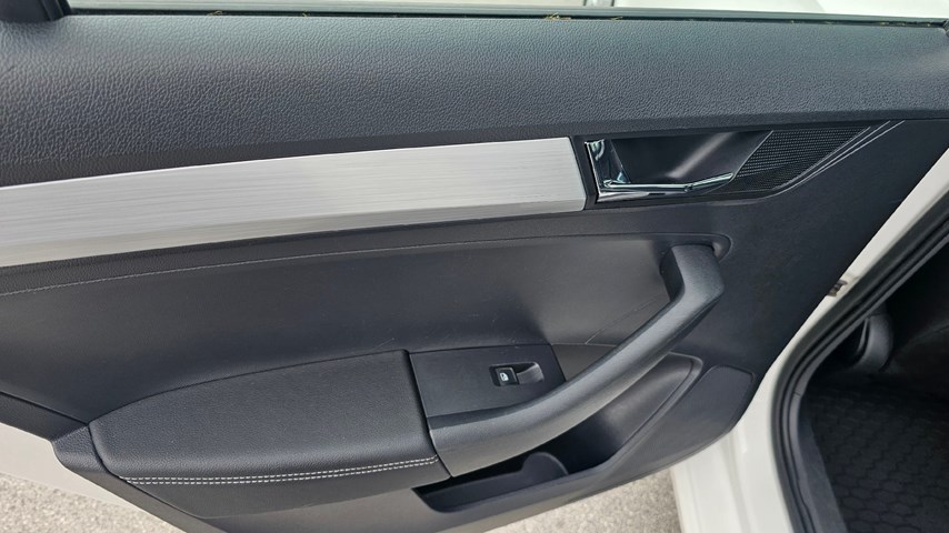 RABLJENO VOZILO ŠKODA RAPID SPACEBACK 1,4 TDI Mehanički mjenjač DIESEL 224408