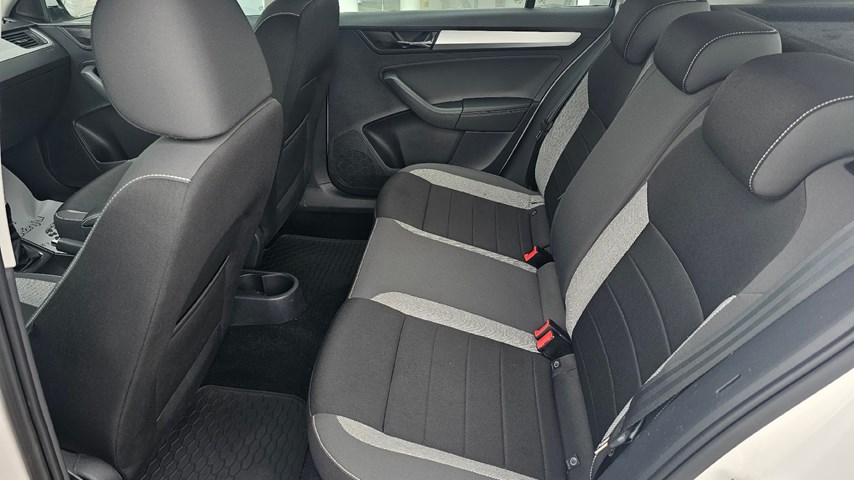 RABLJENO VOZILO ŠKODA RAPID SPACEBACK 1,4 TDI Mehanički mjenjač DIESEL 224408