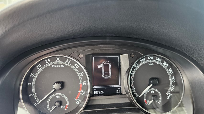RABLJENO VOZILO ŠKODA RAPID SPACEBACK 1,4 TDI Mehanički mjenjač DIESEL 224408