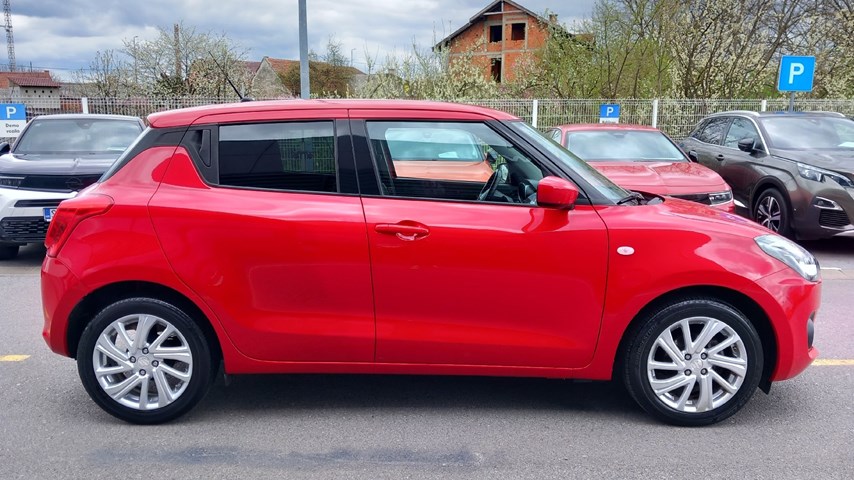 RABLJENO VOZILO SUZUKI SWIFT 1,2 GL+ AC HYBRID Mehanički mjenjač BENZIN 224045