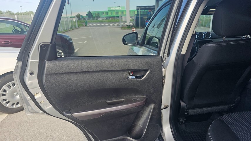 RABLJENO VOZILO SUZUKI VITARA 1,4 GL+ 2WD HYBRID Mehanički mjenjač BENZIN 224092