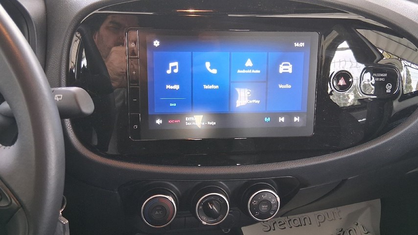 RABLJENO VOZILO TOYOTA AYGO X X-PLAY 1,0 VVT-I Mehanički mjenjač BENZIN 224492