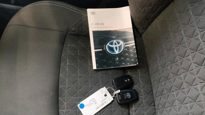 RABLJENO VOZILO TOYOTA C-HR 1,8 AT Automatski mjenjač BENZIN 100217