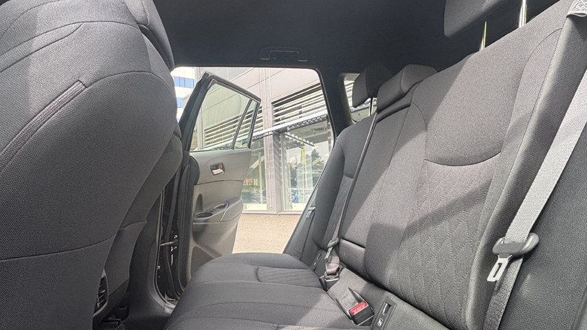 RABLJENO VOZILO TOYOTA COROLLA CROSS ACTIVE 2,0 AT Automatski mjenjač BENZIN 100248