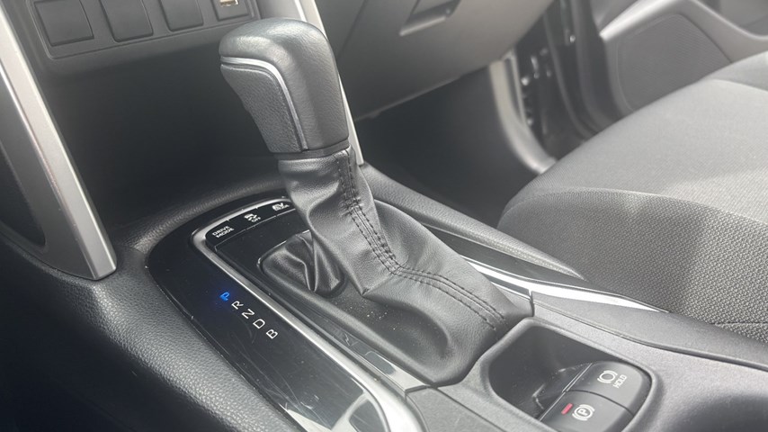 RABLJENO VOZILO TOYOTA COROLLA CROSS ACTIVE 2,0 AT Automatski mjenjač BENZIN 100248