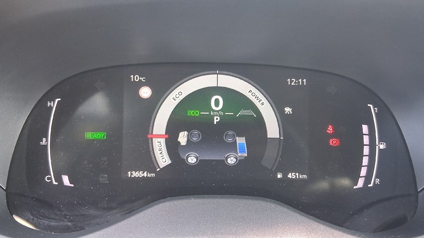 RABLJENO VOZILO TOYOTA YARIS CROSS COOL 1,5 HIBRID Automatski mjenjač BENZIN 224496