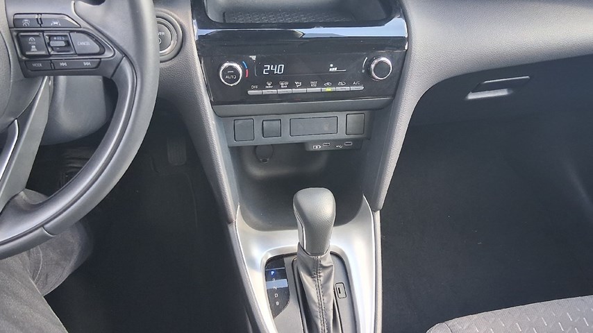 RABLJENO VOZILO TOYOTA YARIS CROSS COOL 1,5 HIBRID Automatski mjenjač BENZIN 224496