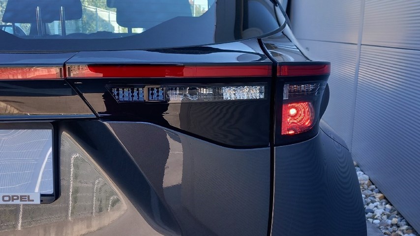 RABLJENO VOZILO TOYOTA YARIS CROSS COOL 1,5 HIBRID Automatski mjenjač BENZIN 224485