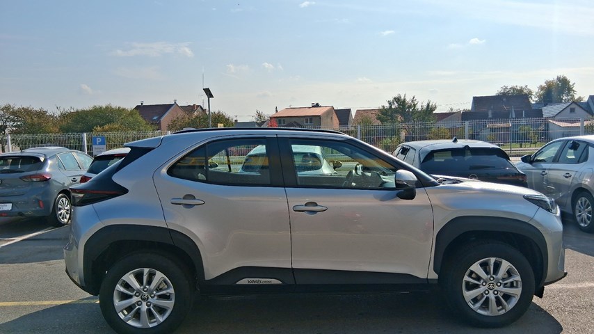 RABLJENO VOZILO TOYOTA YARIS CROSS COOL 1,5 HIBRID Automatski mjenjač BENZIN 224496
