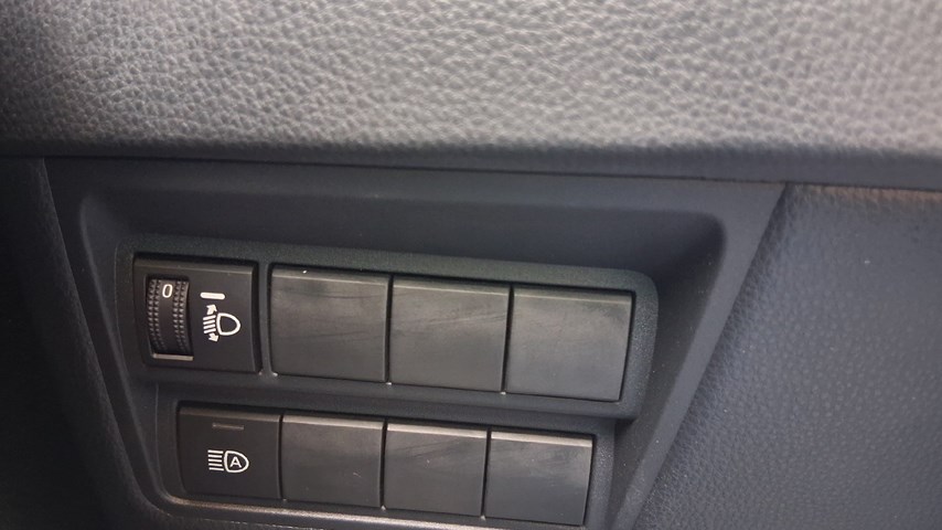 RABLJENO VOZILO TOYOTA YARIS CROSS COOL 1,5 HIBRID Automatski mjenjač BENZIN 224496