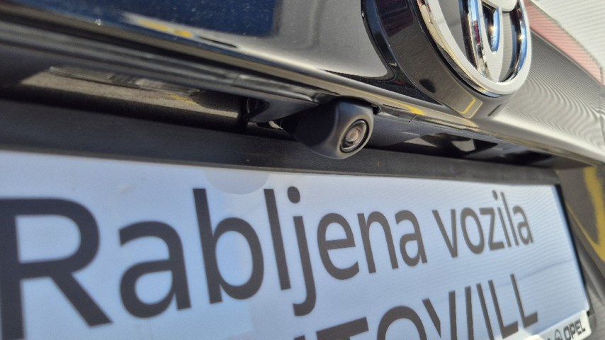 RABLJENO VOZILO TOYOTA YARIS CROSS COOL 1,5 HIBRID Automatski mjenjač BENZIN 224485