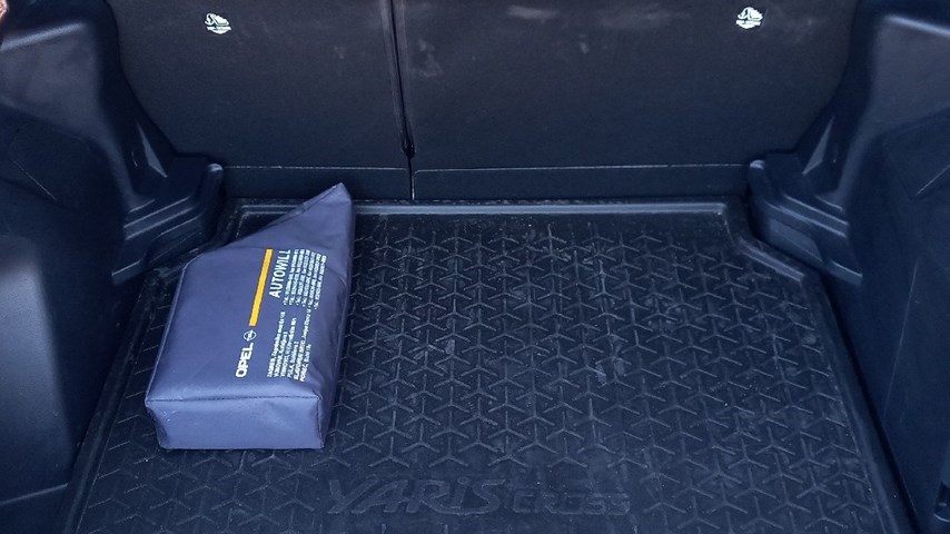 RABLJENO VOZILO TOYOTA YARIS CROSS COOL 1,5 HIBRID Automatski mjenjač BENZIN 224485