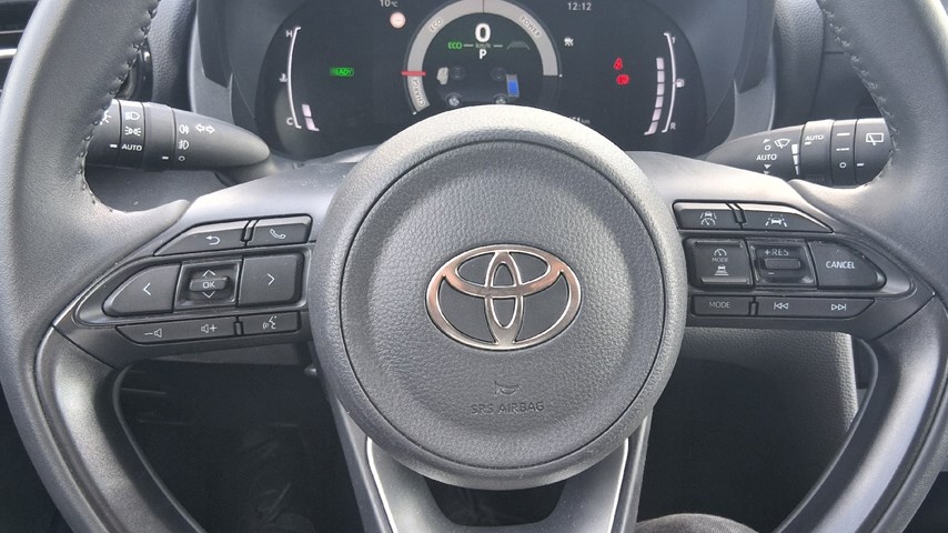 RABLJENO VOZILO TOYOTA YARIS CROSS COOL 1,5 HIBRID NOVC-HEV Automatski mjenjač BENZIN 224473