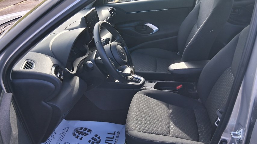 RABLJENO VOZILO TOYOTA YARIS CROSS COOL 1,5 HIBRID Automatski mjenjač BENZIN 224496