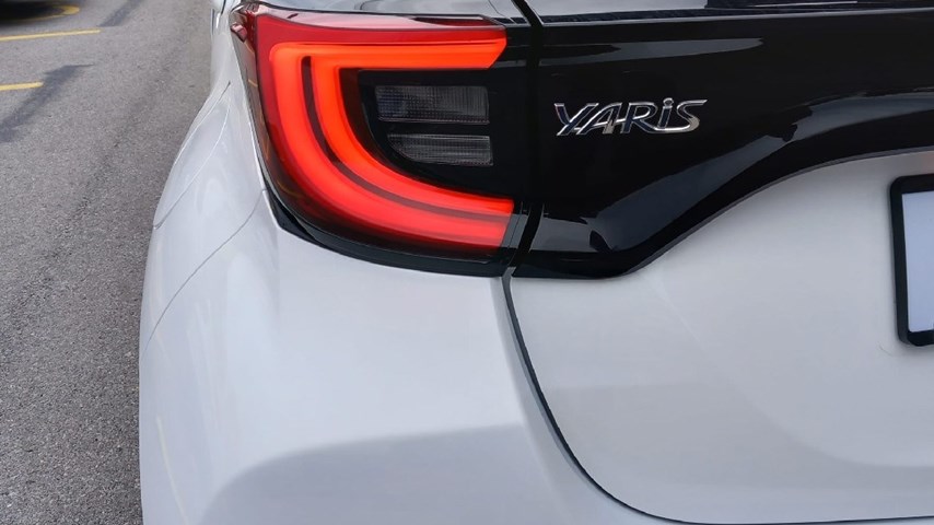 RABLJENO VOZILO TOYOTA YARIS SOL ASSIST 1,5 HIBRID Automatski mjenjač BENZIN 224489